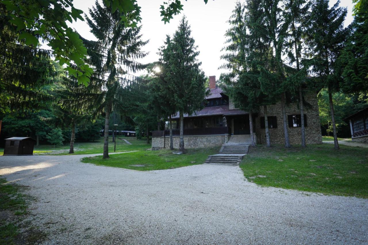 Déjá Vu Szállás&Rendezvény Zirc Extérieur photo
